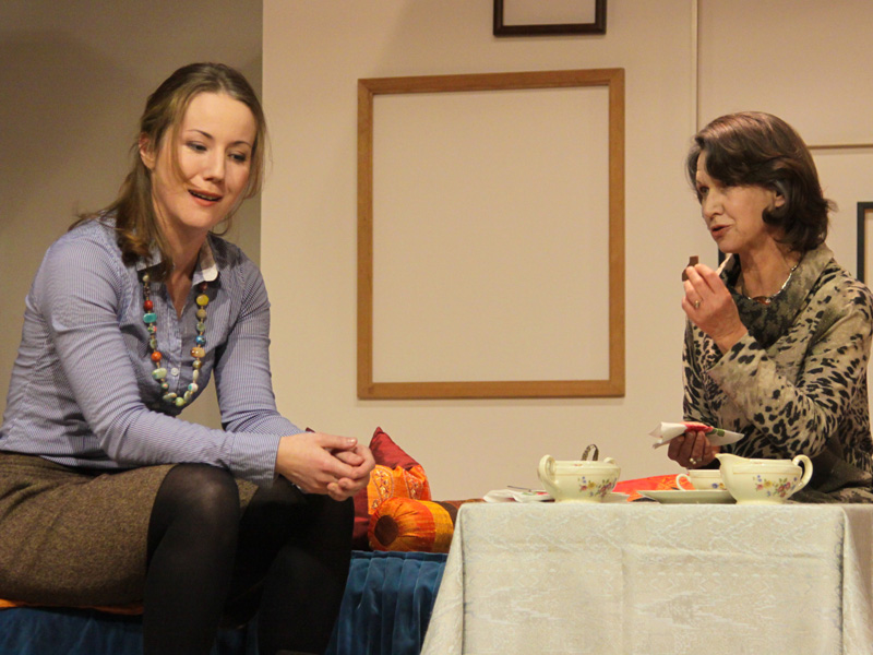 Christine Reitmeier als Mutter Martha und Liza Riemann als Tochter Hannah erleben miteinander die verschiedenen Phasen einer Demenzerkrankung.