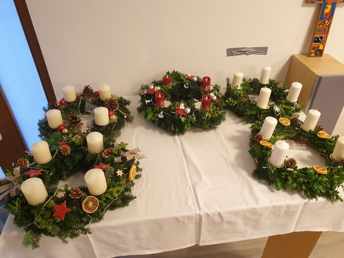 Adventskranz binden im Chiemgau-Stift