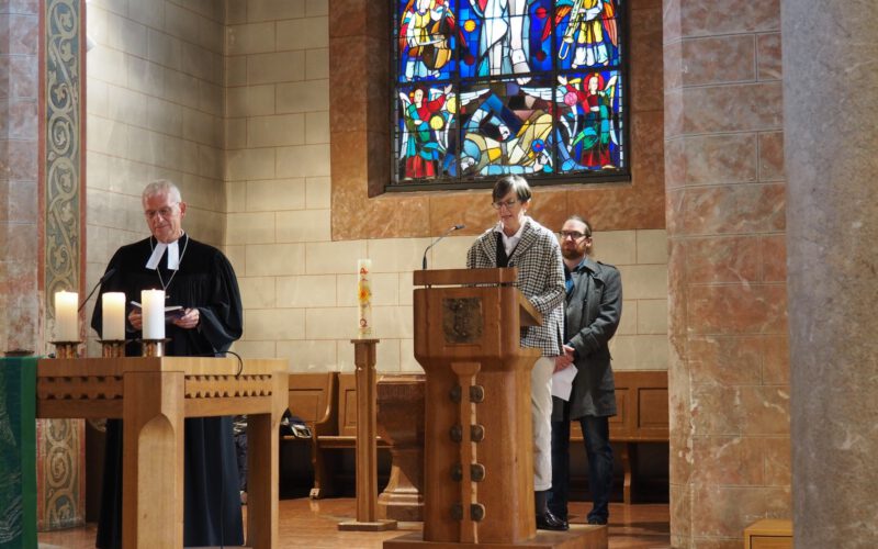 Mitarbeitende der Kirchlichen Allgemeinen Sozialarbeit berichten über ihre Erfahrungen.