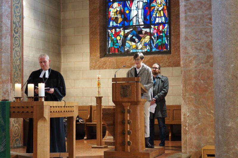 Mitarbeitende der Kirchlichen Allgemeinen Sozialarbeit berichten über ihre Erfahrungen.