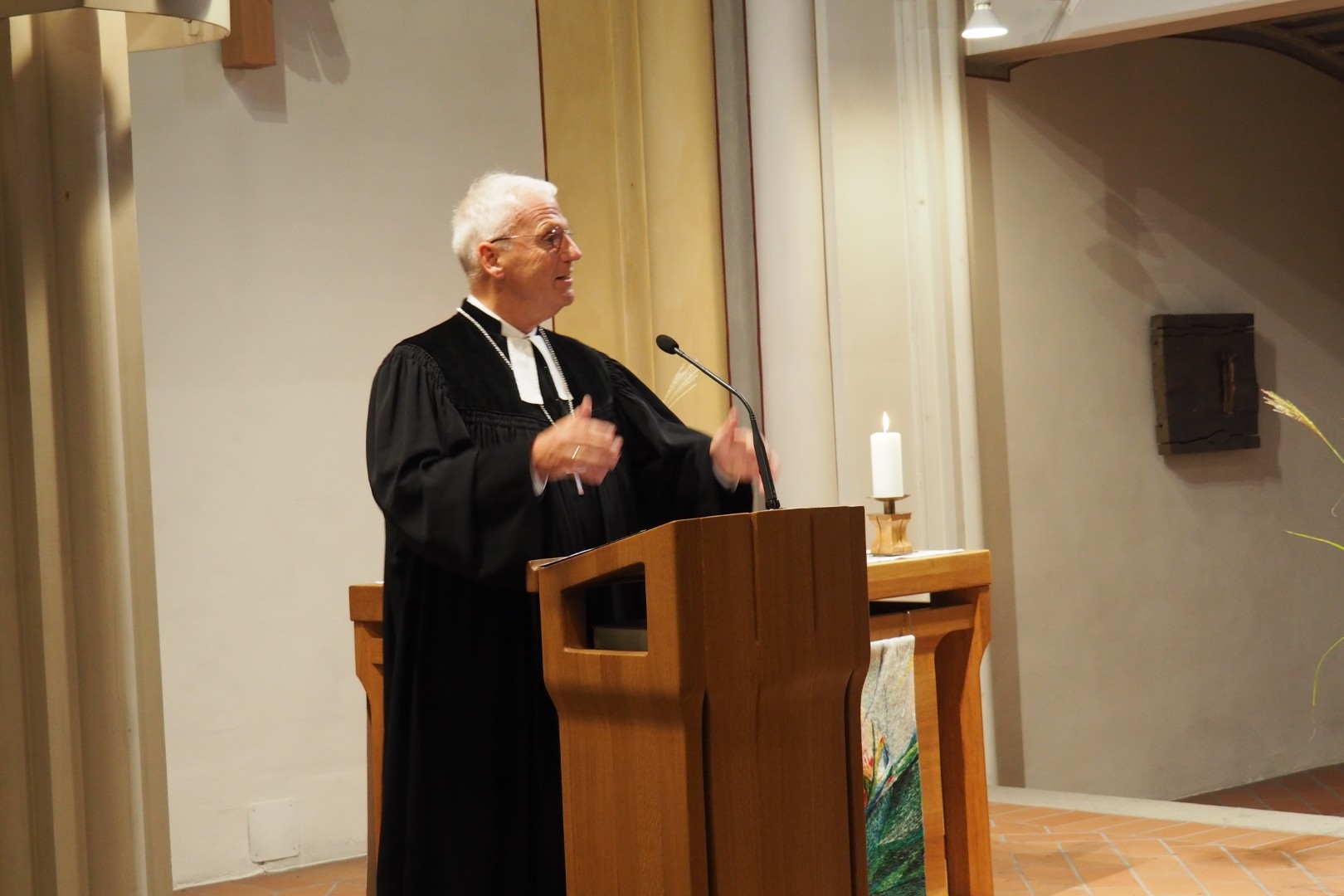 Zukunft gemeinsam gestalten und Verantwortung für den sozialen Raum übernehmen, sei Auftrag für Kirche und Diakonie, betonte Dekan Peter Betram.