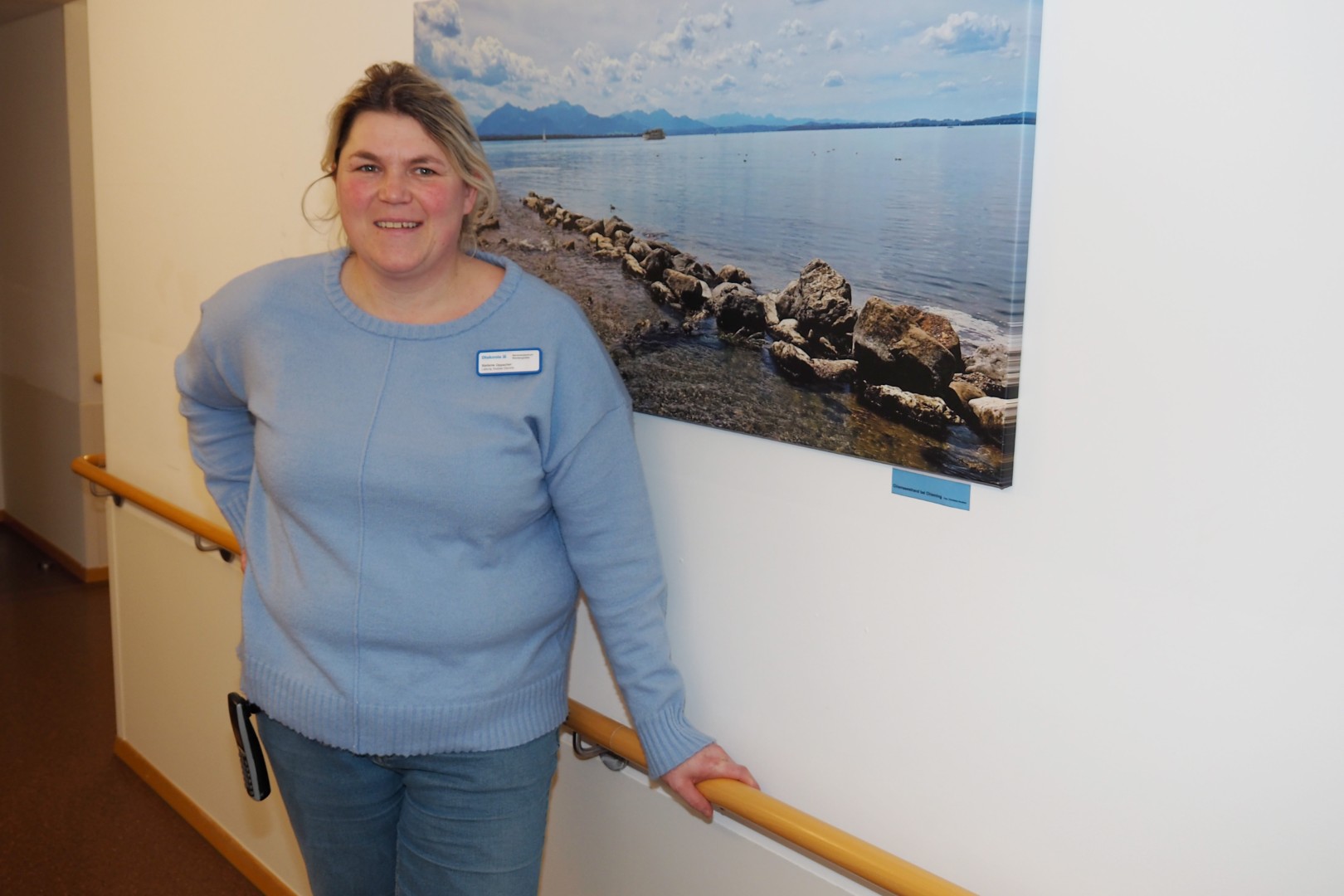 Leiterin der Betreuungsdienste, freut sich sehr, dass die Veeh-Harfen von den Bewohnern so gut angenommen werden.