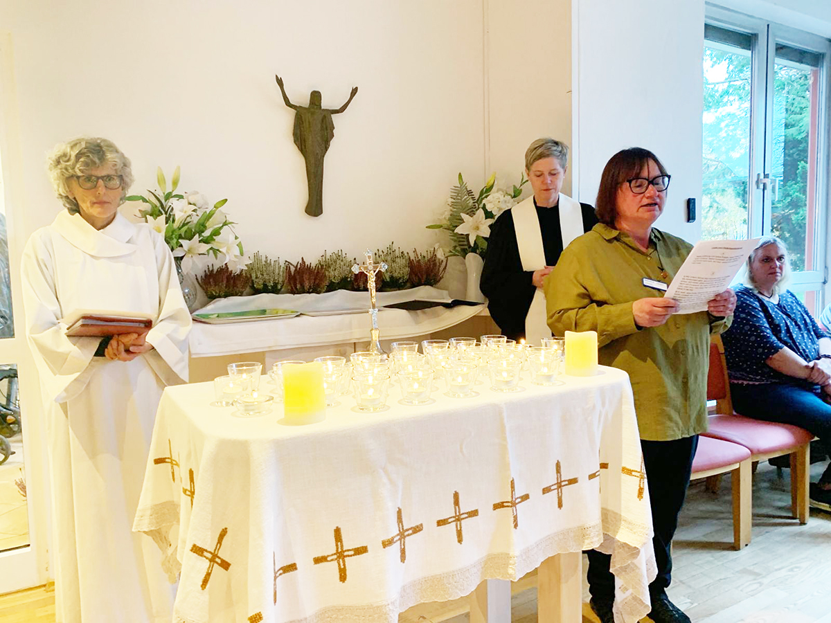 Der Gottesdienst wurde in einem würdevollen Rahmen abgehalten.