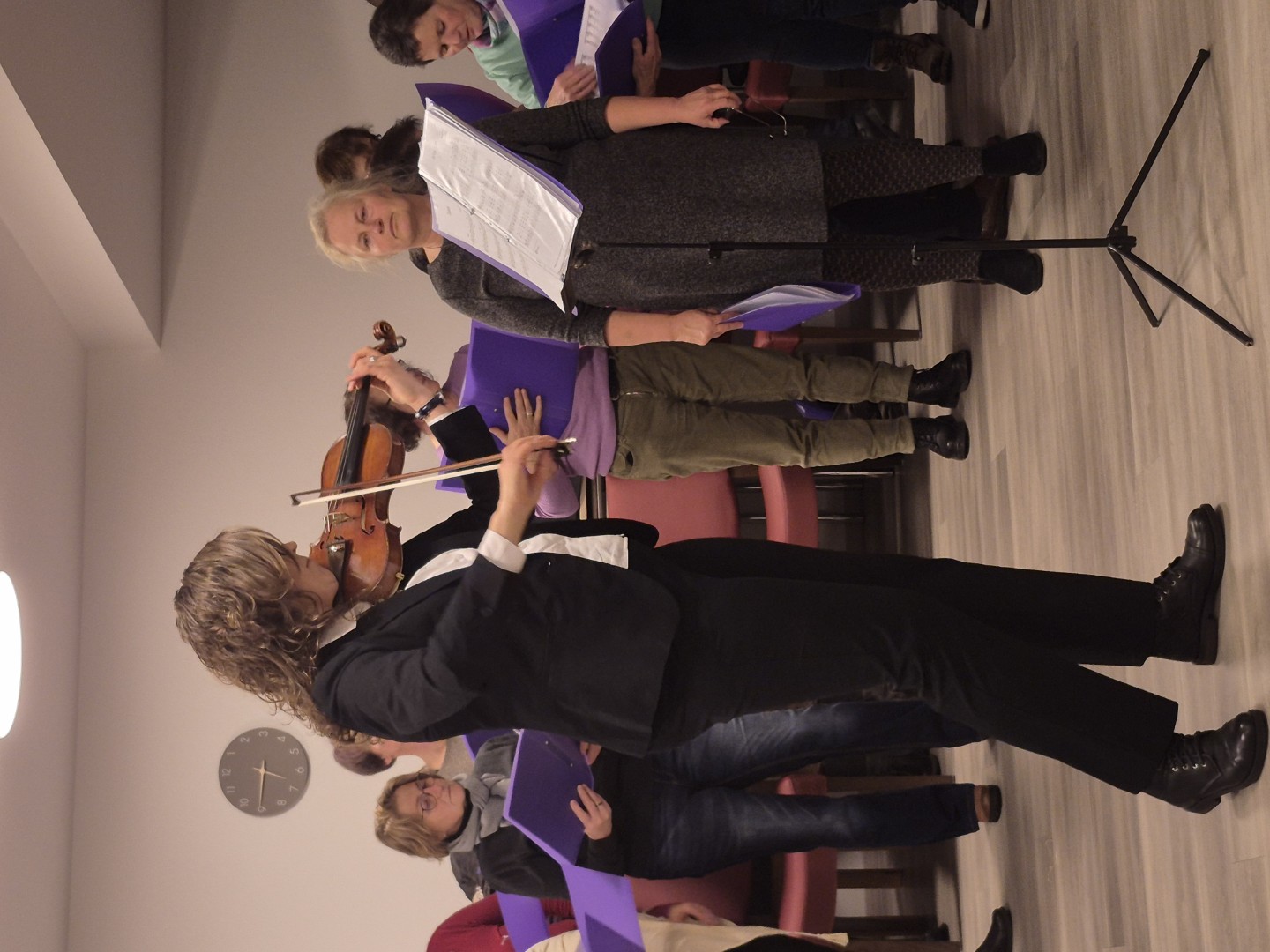 Monika Schmidt begeisterte mit ihrem Geigenspiel.